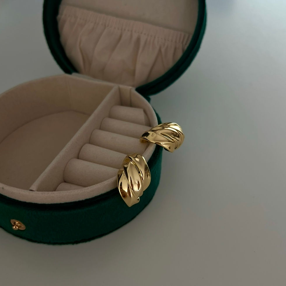 Thumbnail: Kararmaz Paslanmaz Büyük Çelik Küpe 