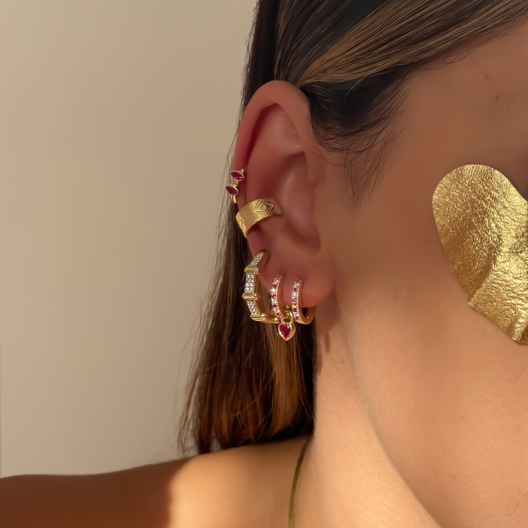 925 Ayar Gümüş Köşeli Küpe