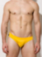 yellow lowrise brief, bañador amarillo