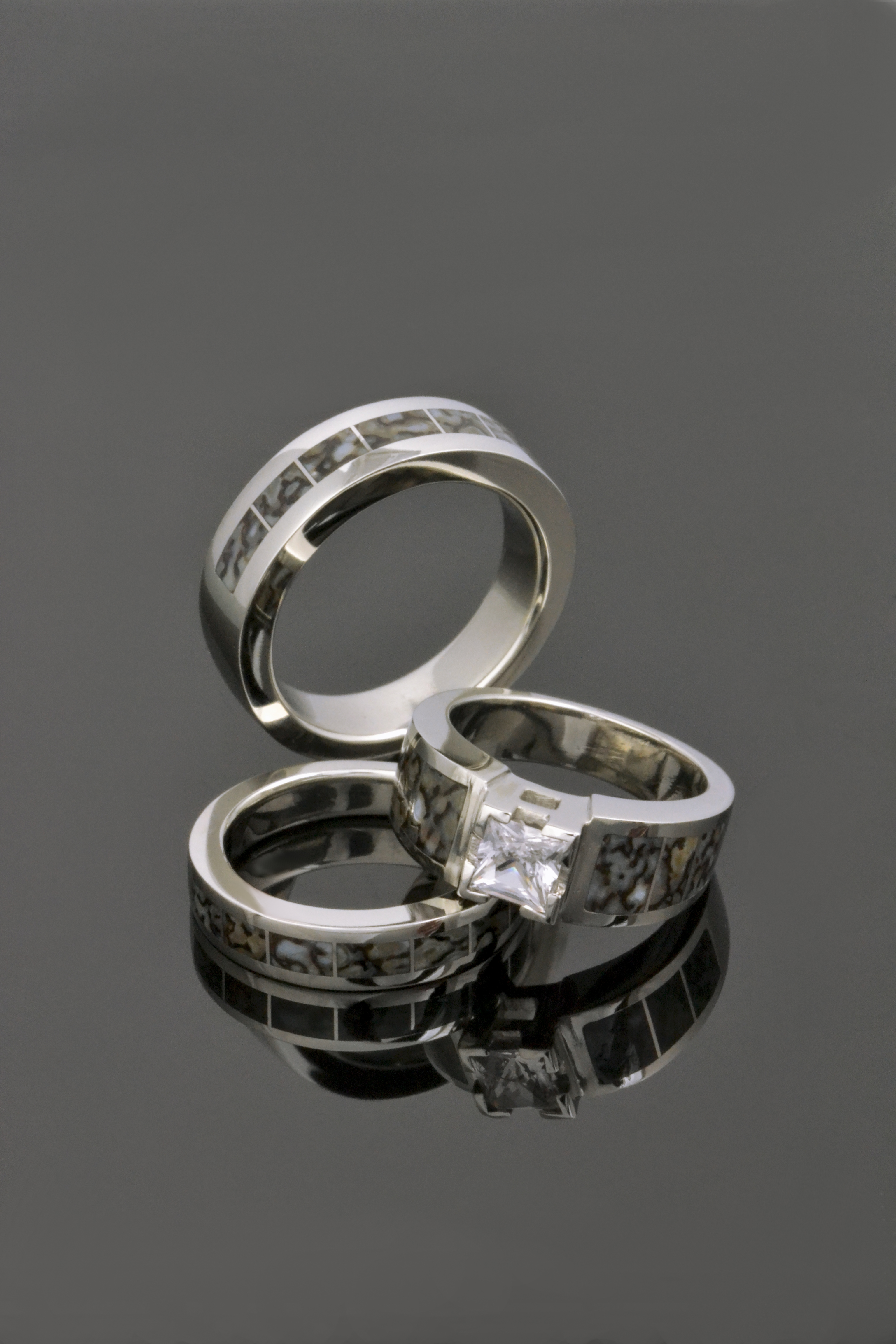 White gold dinosaur bone ring set 1