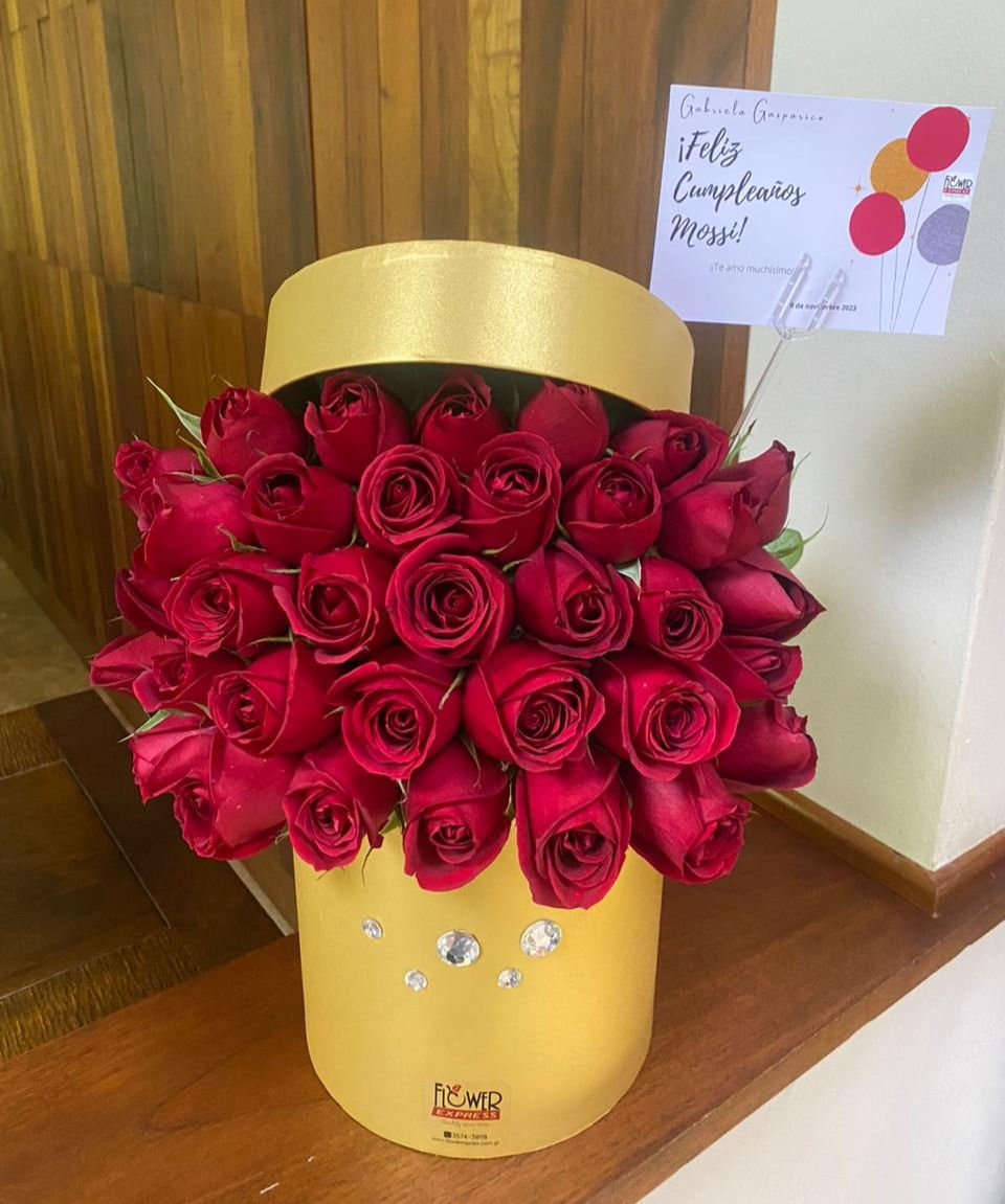 Miniatura: Caja Gold Petite Chapeau Red