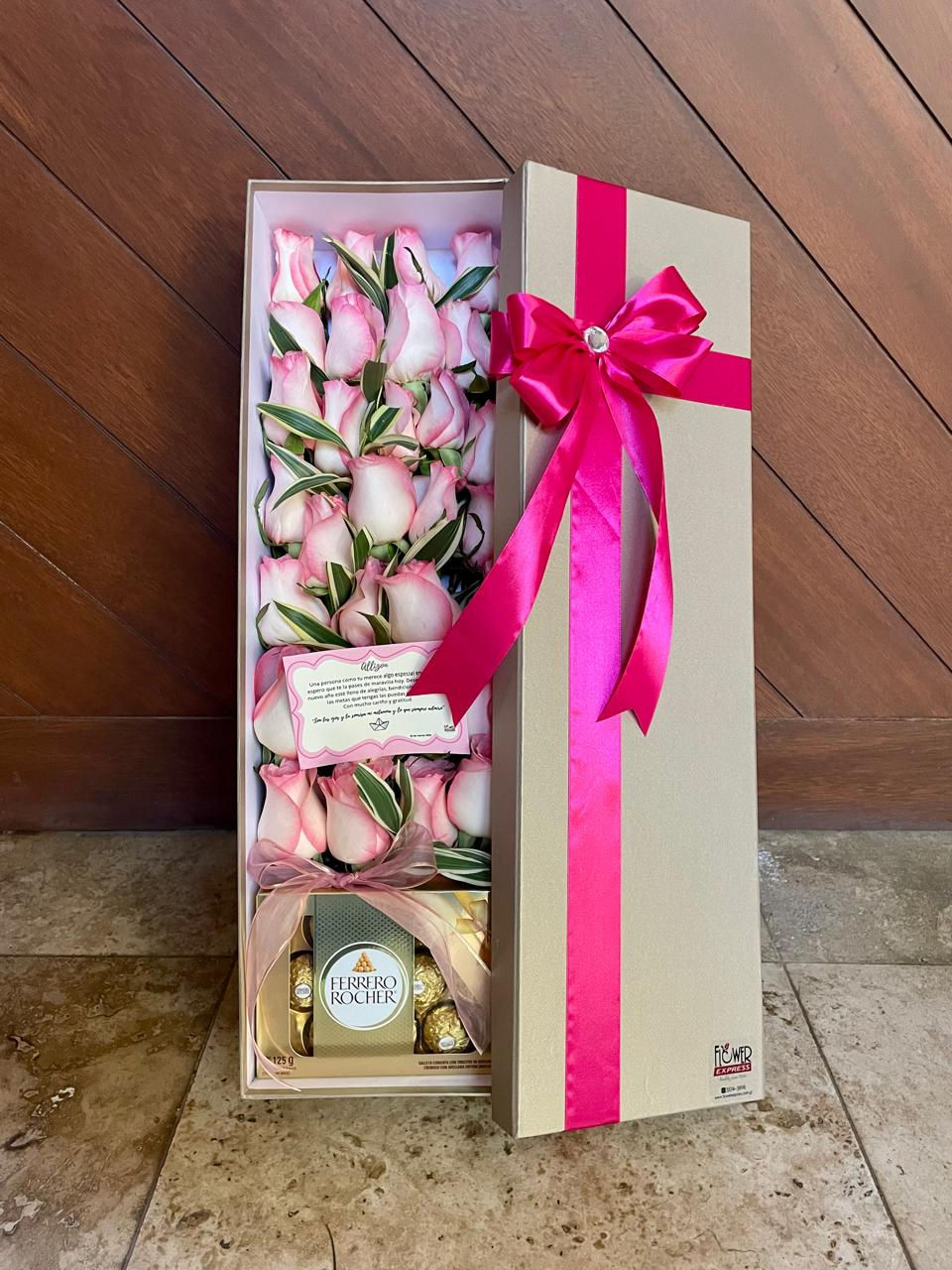 Thumbnail: De Luxe VIP Cocoa Pink & Ferrero Box
