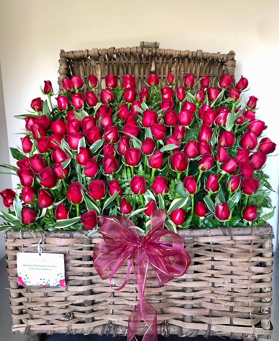 Thumbnail: Chest of 108 Roses