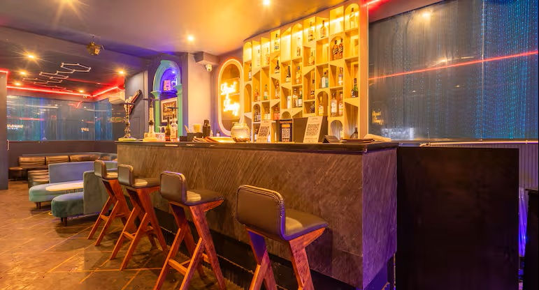 Boomerang Pub Nightlife in Pondicherry