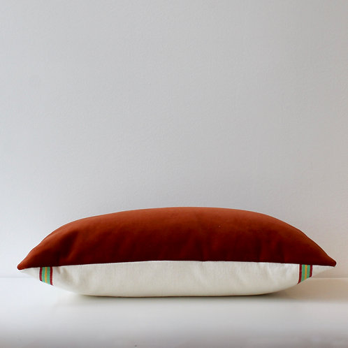 Housse de coussin double face : velours brique / coton rayé