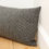 Miniature : Coussin rectangle à petits carreaux noir et beige