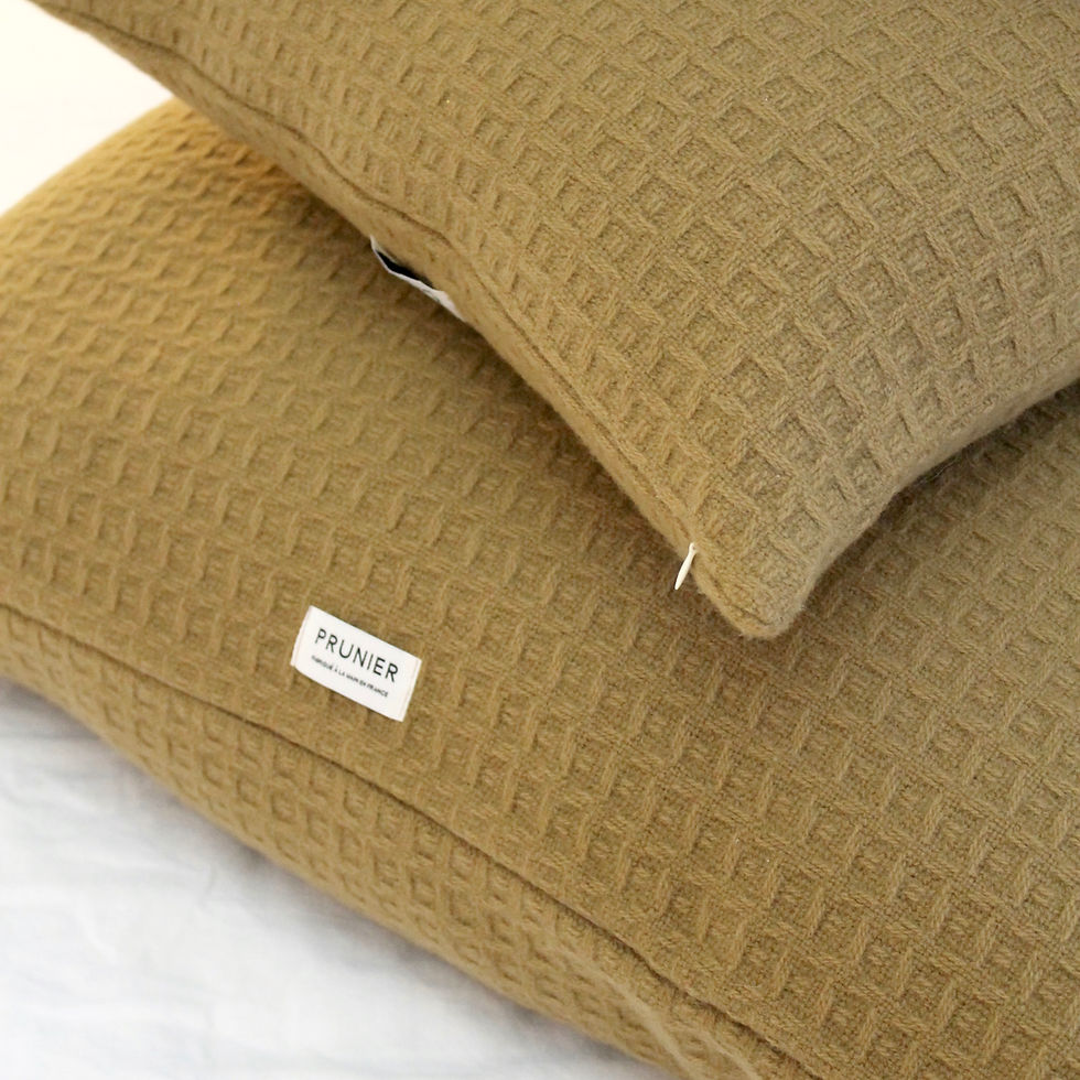 Thumbnail: Coussin carré lainage camel