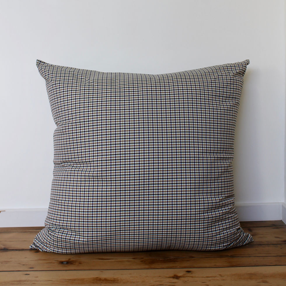 Miniature : Coussin carré XXL à carreaux violet - camel - ecru - noir