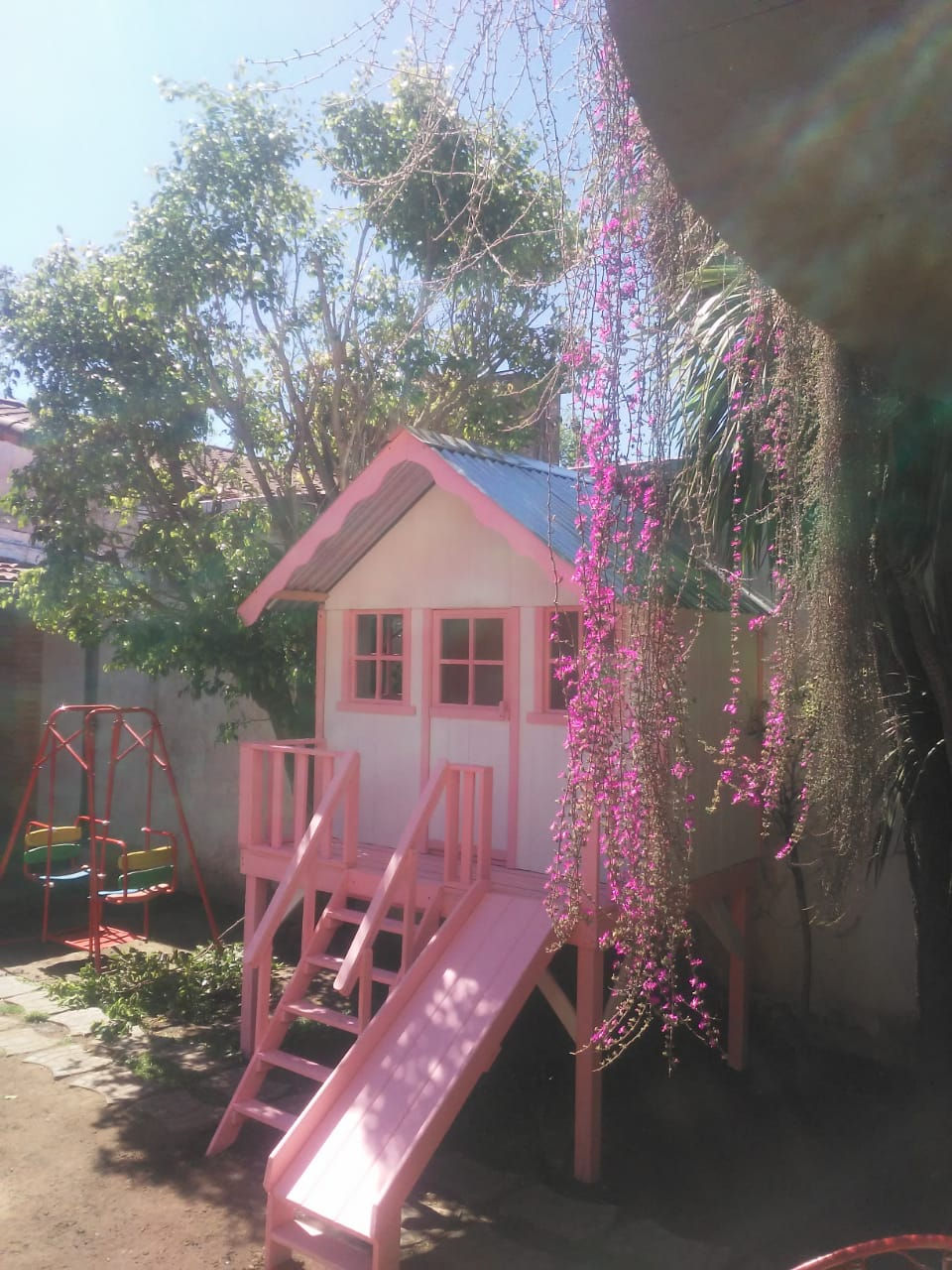 Miniatura: Casita N°3 con tobogán