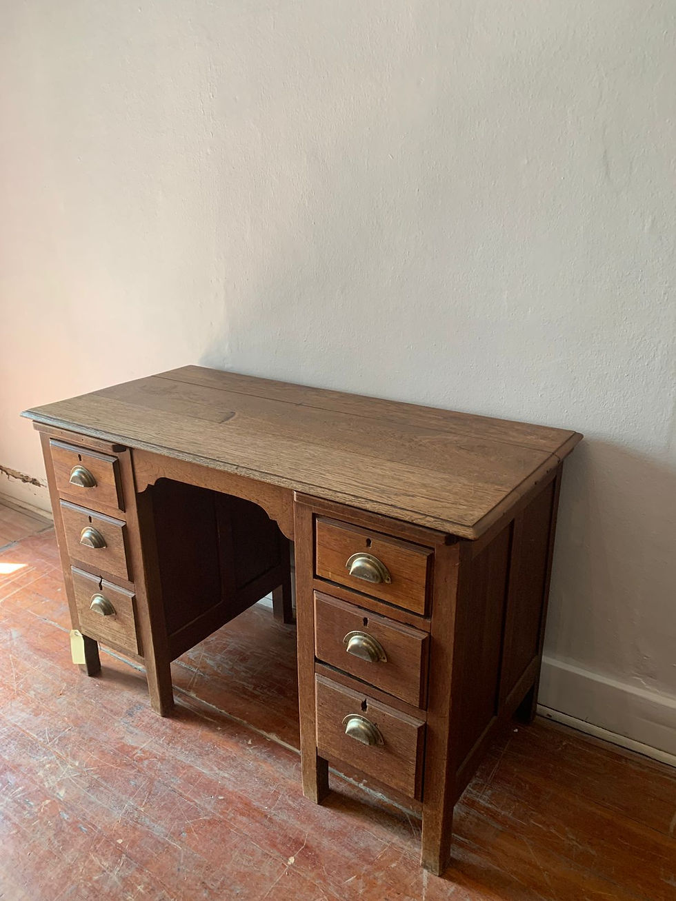 Thumbnail: Wooden Desk