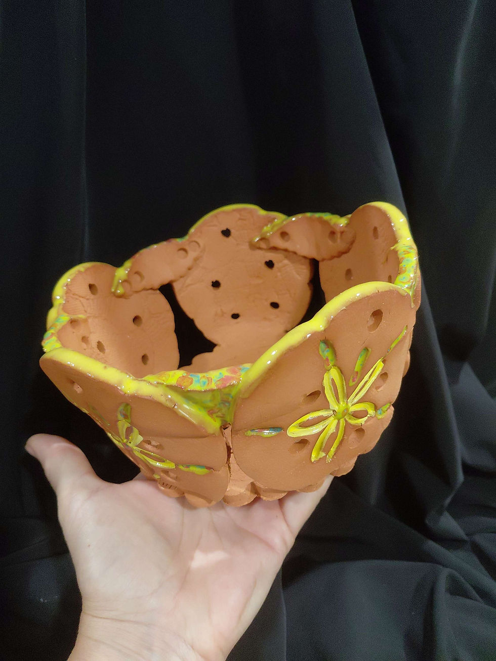 Thumbnail: Orchid basket. Sand dollar