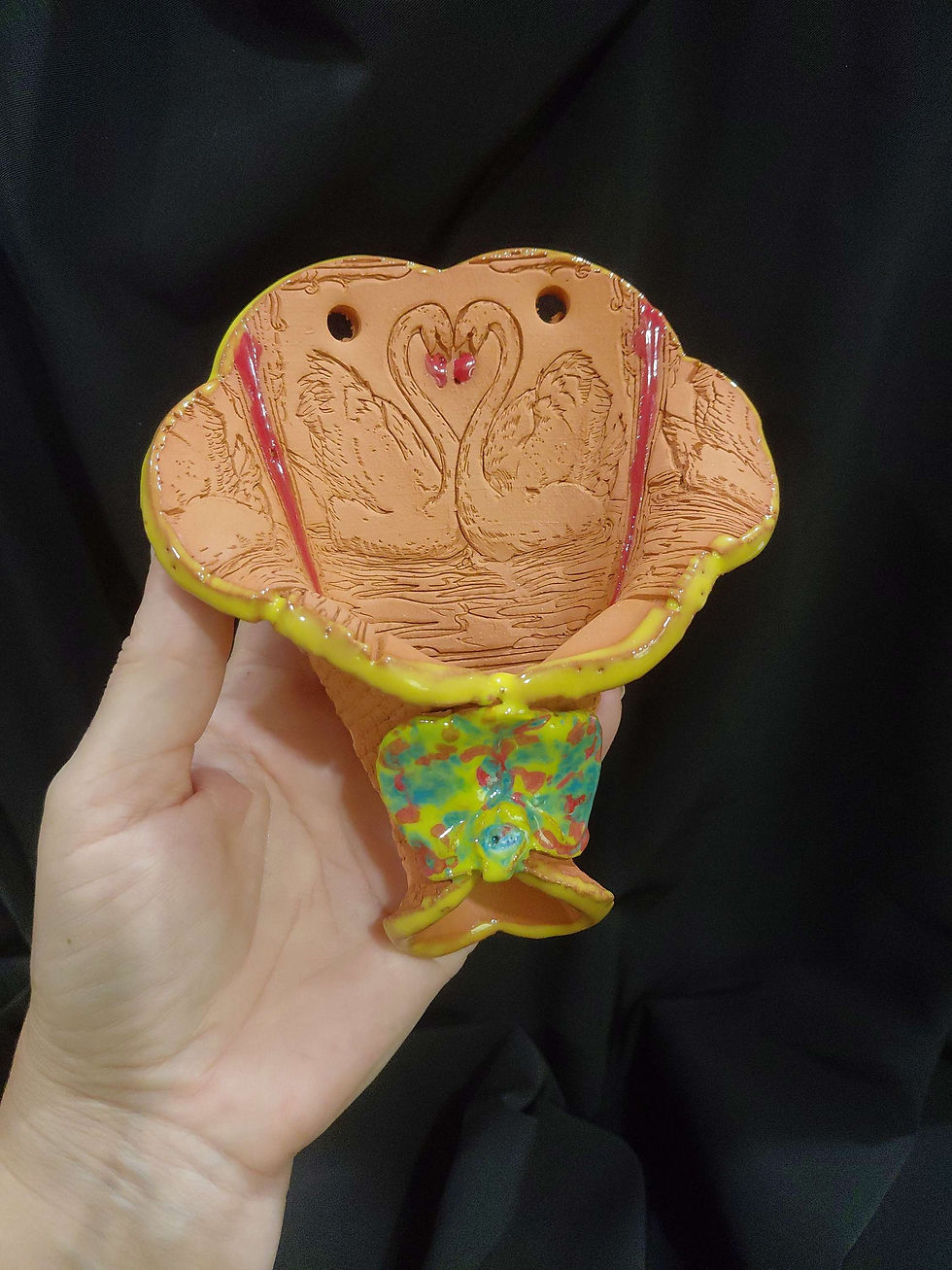 Thumbnail: "Ice-cream cone" pot.