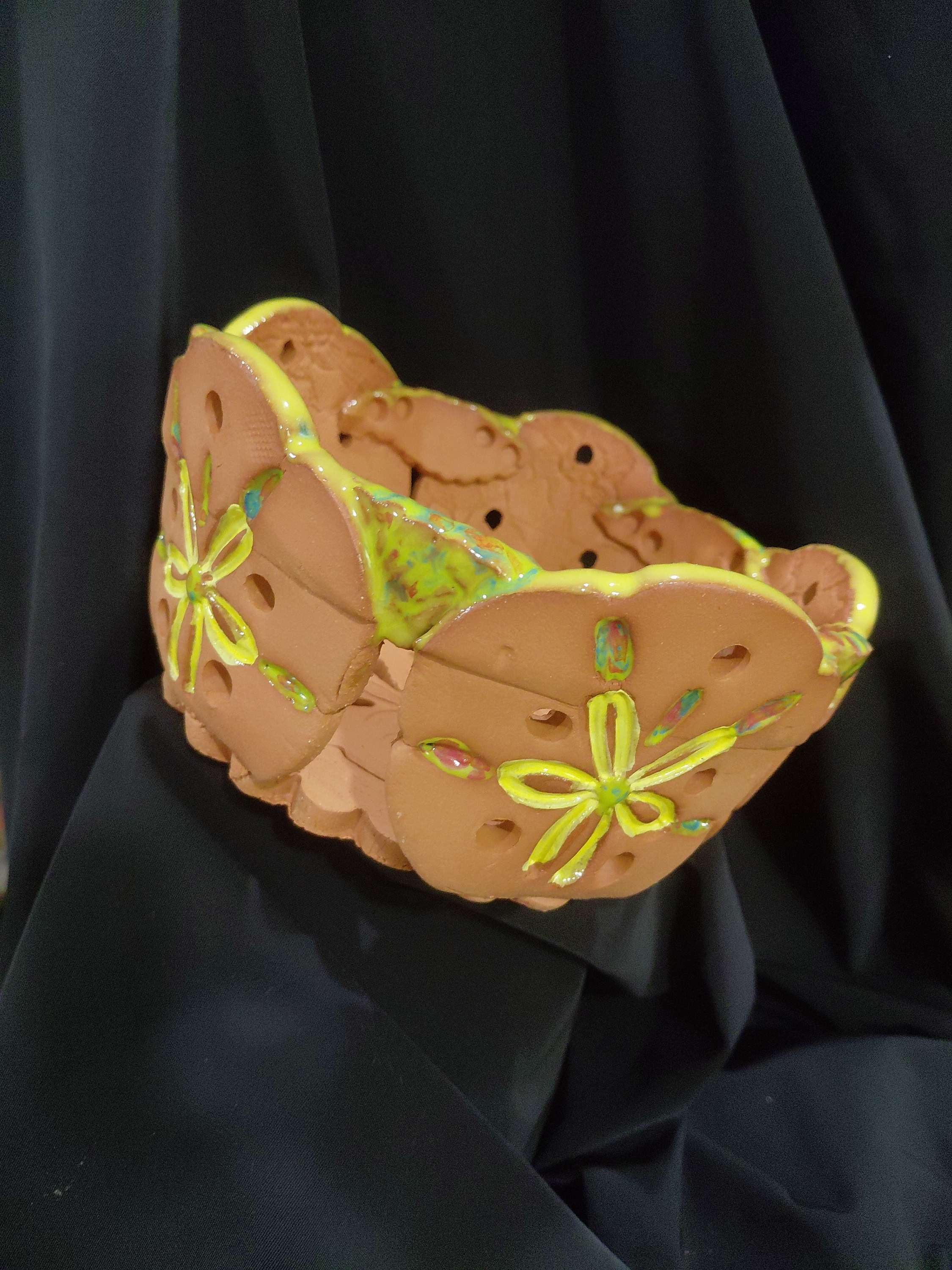 Orchid basket. Sand dollar
