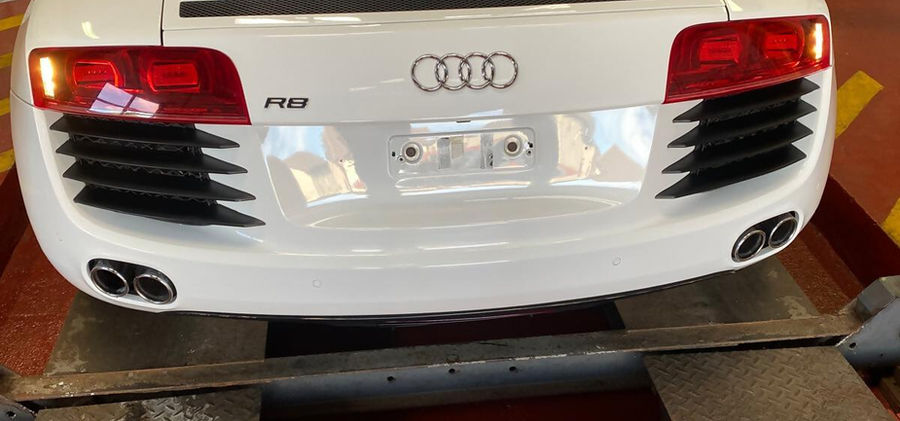 The back of a white Audi R8