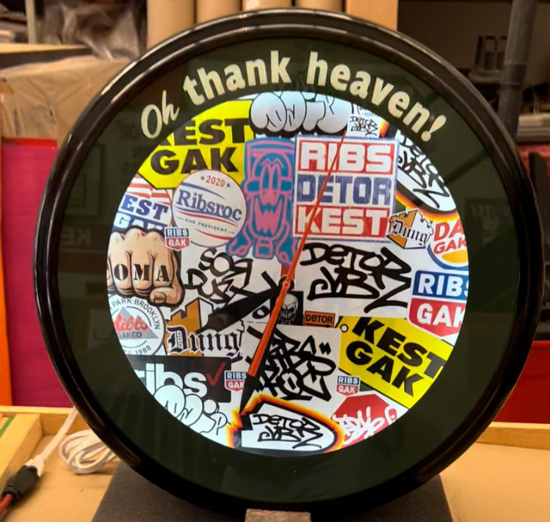 5 BORO STICKER TOUR CLOCK