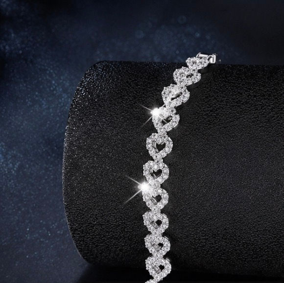 Thumbnail: Heart Moissanite Bracelet