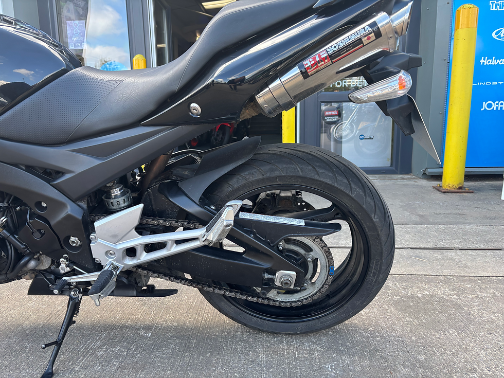 Thumbnail: 2009 Suzuki GSR 600