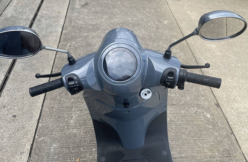 Thumbnail: Lexmoto LX06 - Electric 125cc Scooter