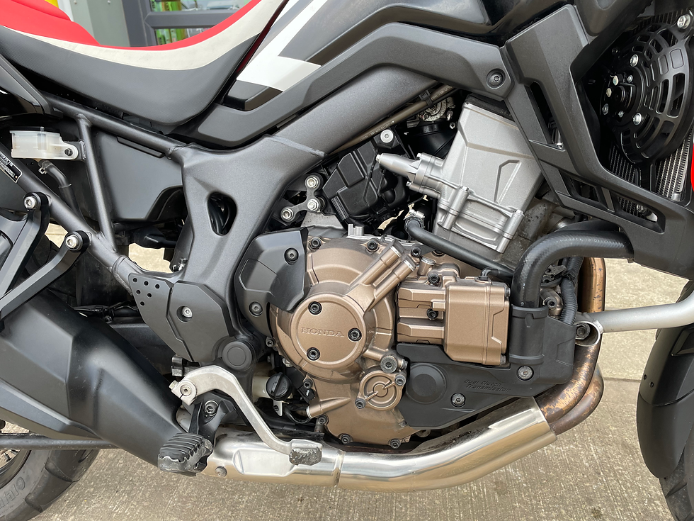 Thumbnail: 2016 Honda Africa Twin CRF1000L DCT