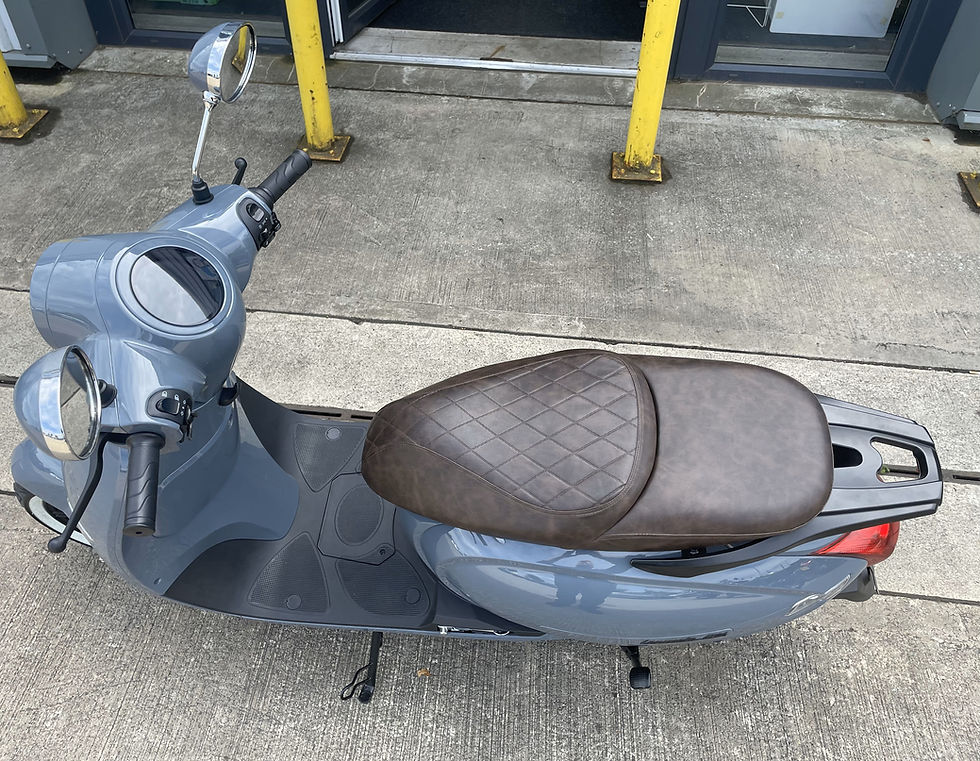 Thumbnail: Lexmoto LX06 - Electric 125cc Scooter