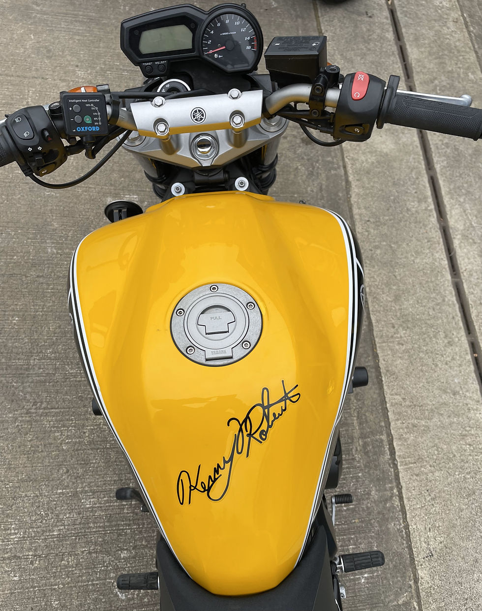 Thumbnail: 2009 Yamaha FZ6
