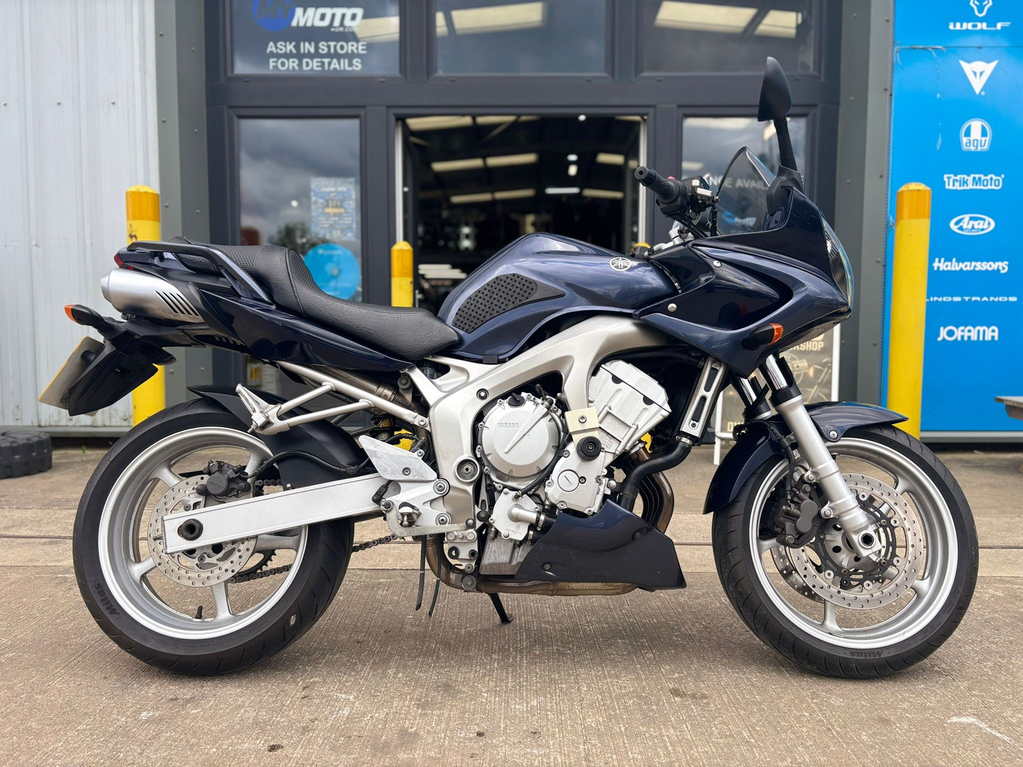 2005 Yamaha FZ6