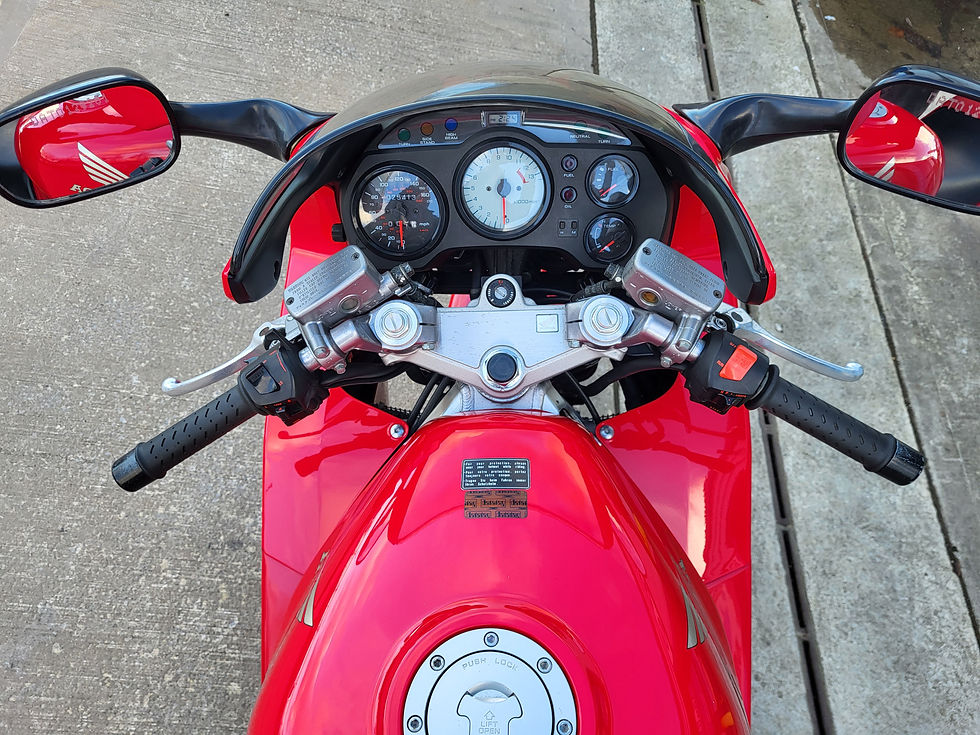 Thumbnail: 1995 Honda VFR750 F