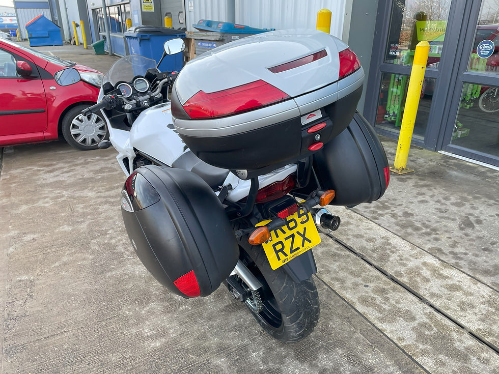 Thumbnail: 2015 Suzuki Bandit GSF1250S