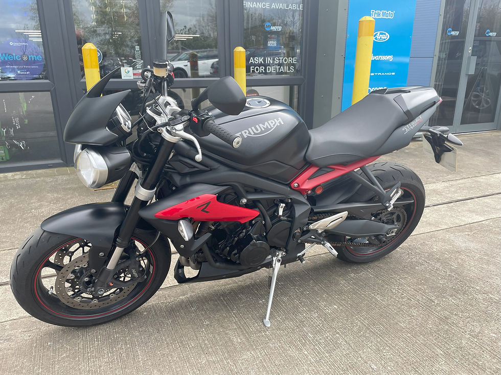 Thumbnail: 2015 Triumph Street Triple 675 R