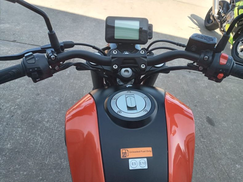 Thumbnail: 2024 Benelli Leoncino 125