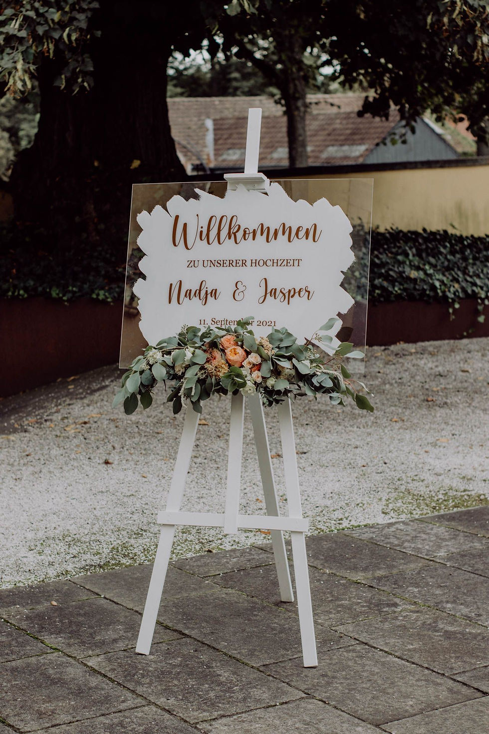 Thumbnail: Klassich mit Blumenschmuck