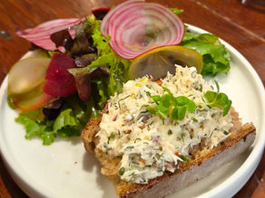 The Two Minute Review: The Coach House, Roundwood