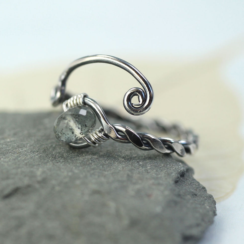 Thumbnail: Silver Twist Ring with Moss Aquamarine