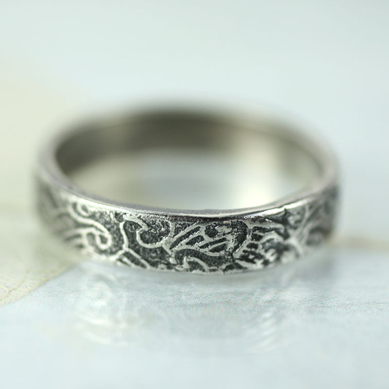 Thumbnail: Silver Ocean Wave Ring Band