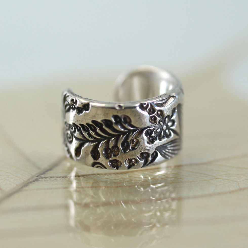 Thumbnail: Silver Ear Cuff with Flower Pattern