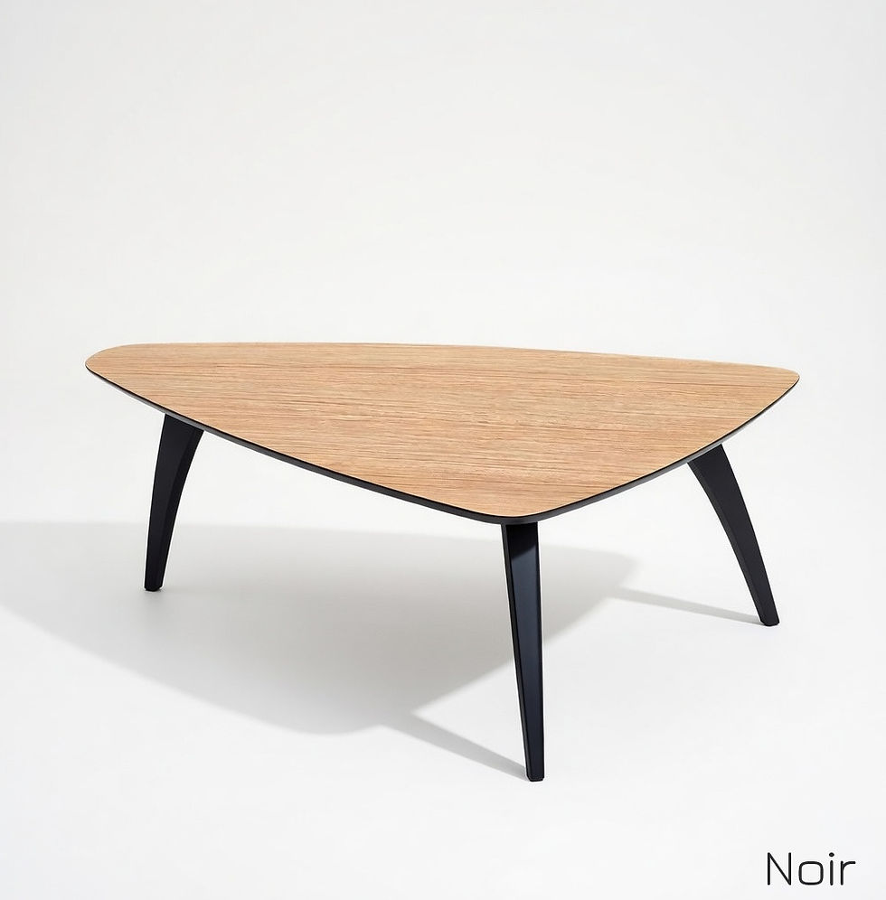 Miniature : Table basse Modèle V en chêne, plateau triangulaire avec 3 pieds et chant peints en noir mat.