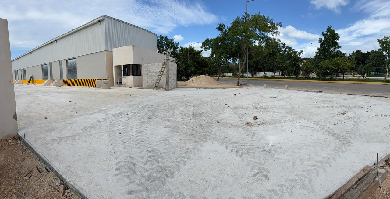 A3-Bodegas en renta desde 180 m2 | Playa del Carmen México
