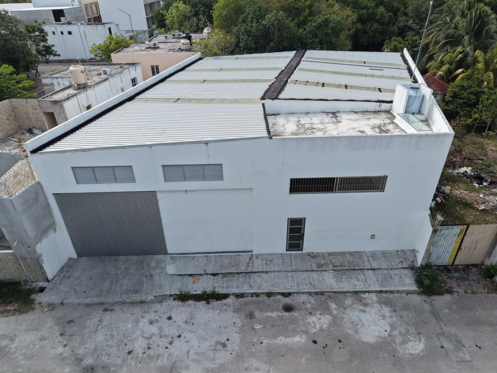A4-Bodega en renta | Arco Vial Playa del Carmen México