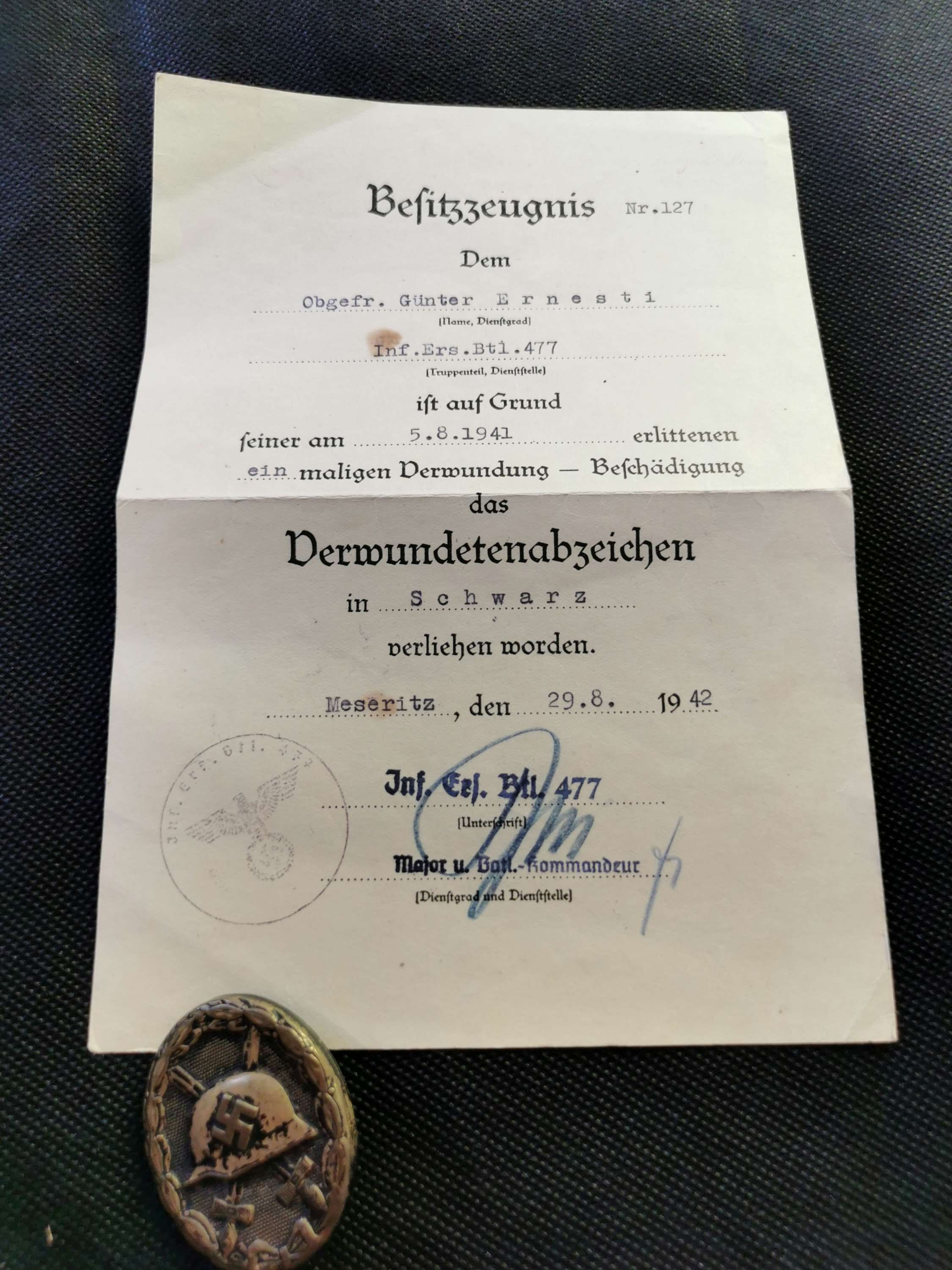 Wound badge with certificate 