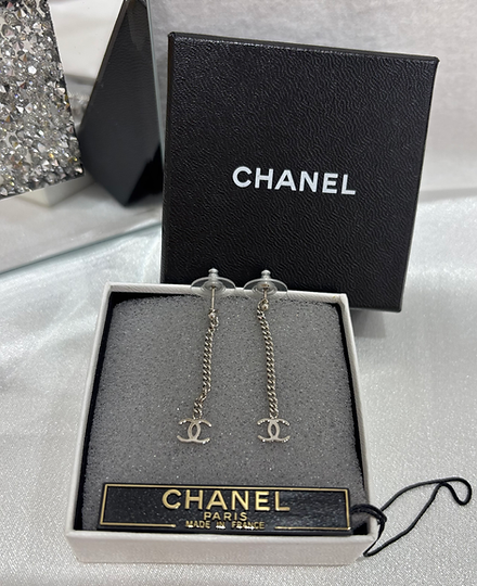 CHANEL シャネル ピアス ココマーク チェーン MBZ911 極美品（CHANEL シャネル チェーン×ココマーク ピアス（シルバー