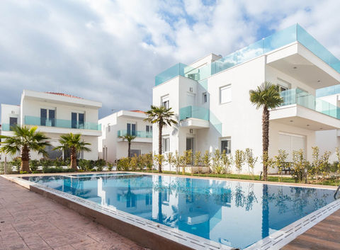 Porto Brava Luxury Villas 4.jpg