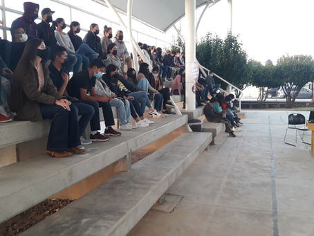 Conferencias para estudiantes y padres de familia