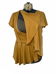 Gold Modestly reveiling right with flap.png