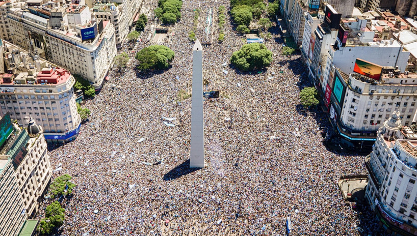 Buenos Aires Piazza.jpeg