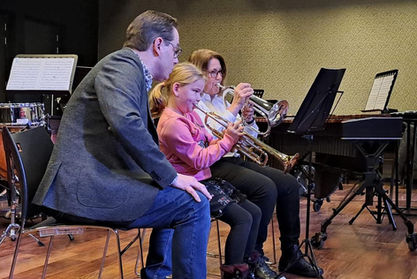 Trompet; bugel; cornet; eufonium; leren spelen; Trompetles; Blaasinstrumenten;