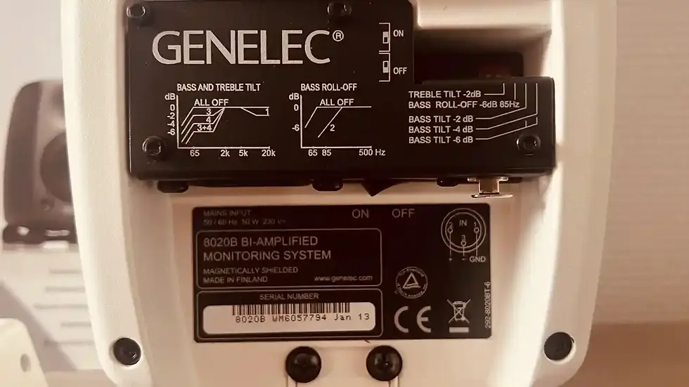 Miniature : Vente enceinte compacte de la série 8000 d'occasion GENELEC 8020B WH second hand