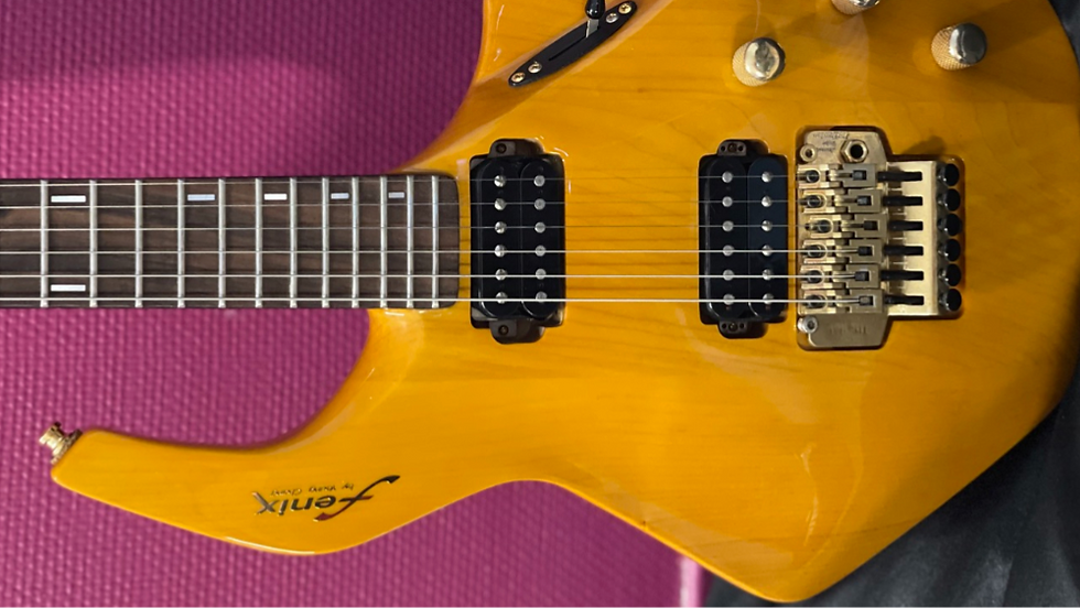 Miniature : Vente de guitare électrique FENIX Mona Lisa ML-40 Collector 90' second chance