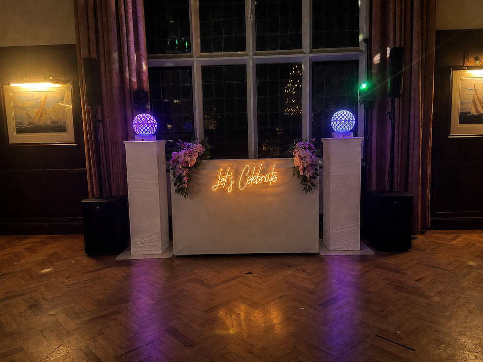 Elegant Elemci wedding DJ setup with professional sound and lighting at a Hampshire wedding venue