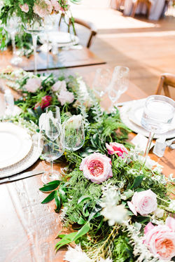 Table-runner arrangements