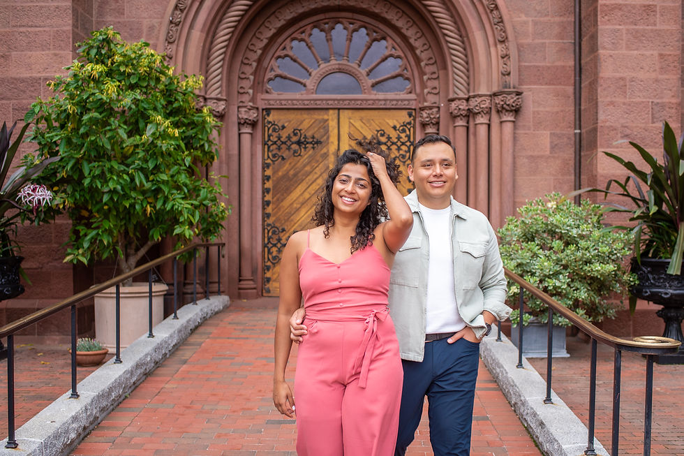 Couple photo session in Washington, D.C. Smithsonian Castle Gardens
